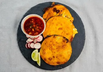Quesabirrias Tacos